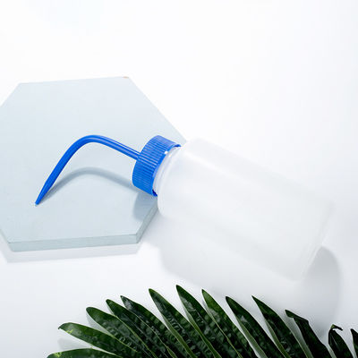 150ml 250ml LDPE Squeeze Bottle With Curved Nozzle Water Outlet